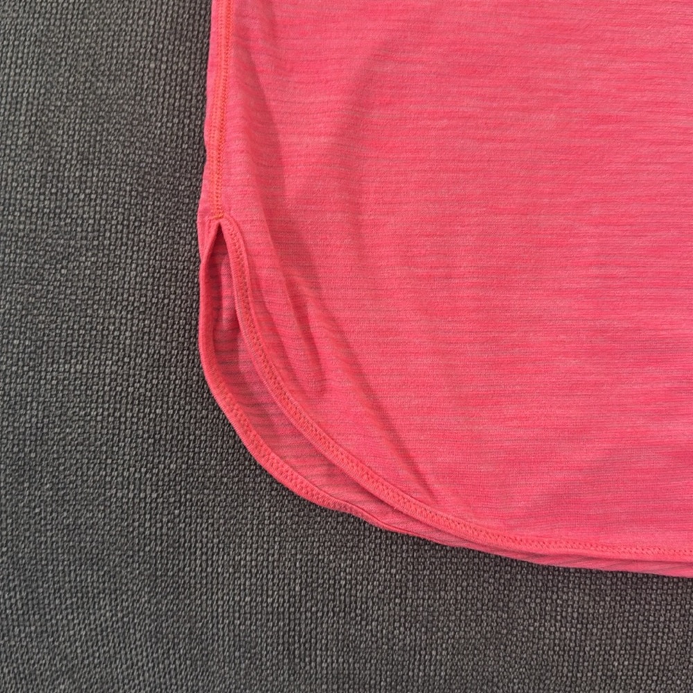 Lululemon Razorback Tank - Picture 4 of 5